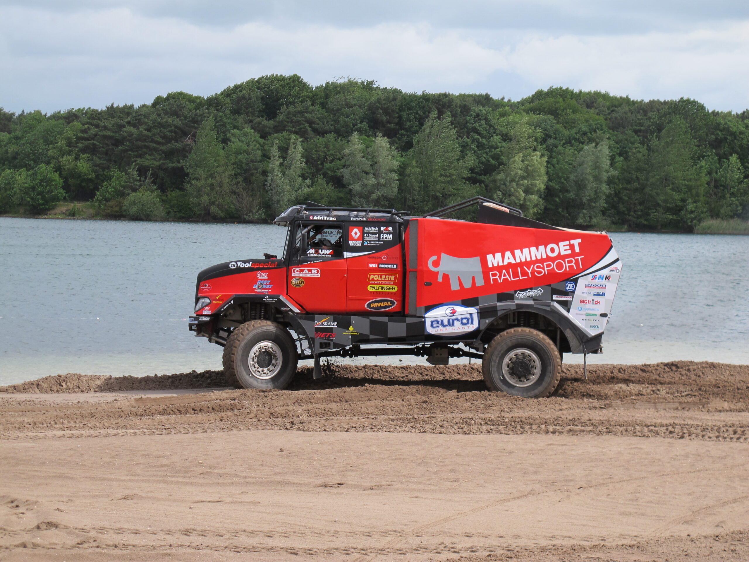 Martin van den Brink gaat met Renault voor eindzege in Dakar 2018