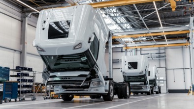 02.-DAF-starts-assembly-factory-for-electric-trucks-scaled