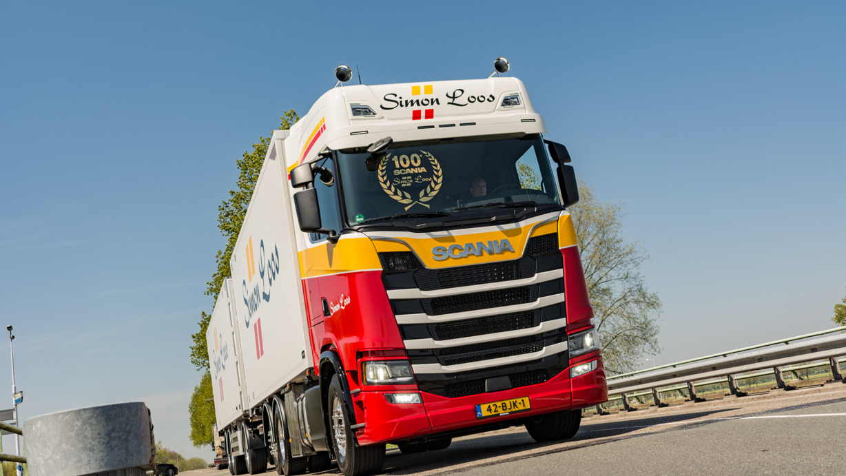 100e-Scania-voor-Simon-Loos-5