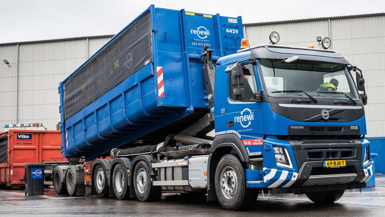 1860×1050-119-volvo-trucks-voor-renewi-01