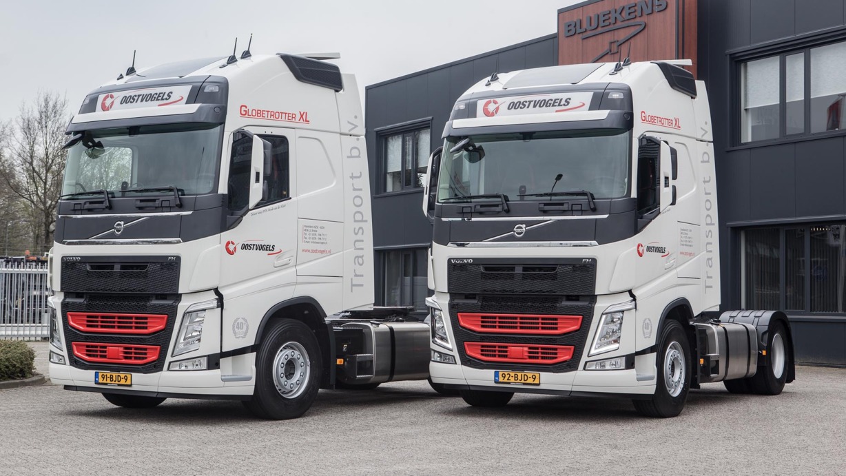 aflevering Volvo t.b.v. Oostvogels
