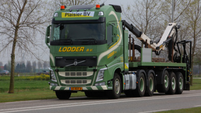 Drie Volvo’s FH 460 6x4 voor Expeditiebedrijf Lodder B.V.