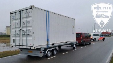 Aanhanger_container_team_hoofdwegen_politie