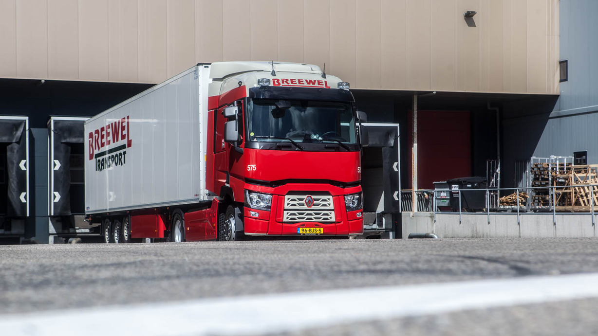nieuwe Renault T voor Breewel France.