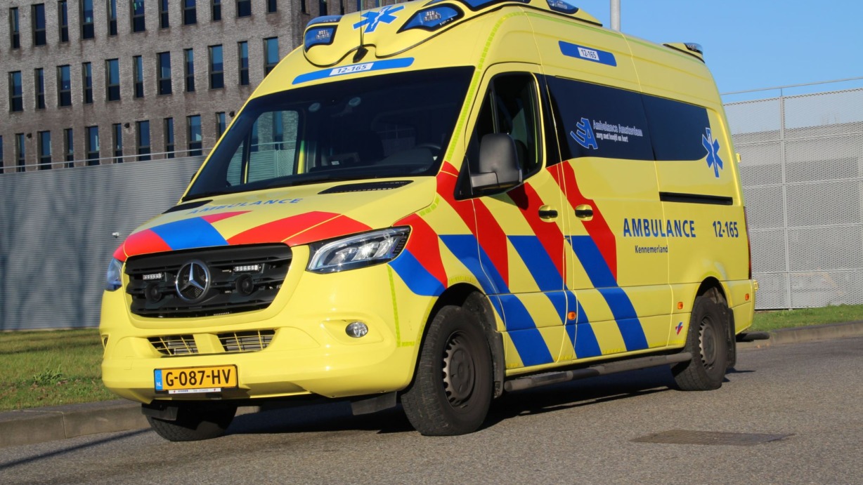 Ambulance-Amsterdam-kl