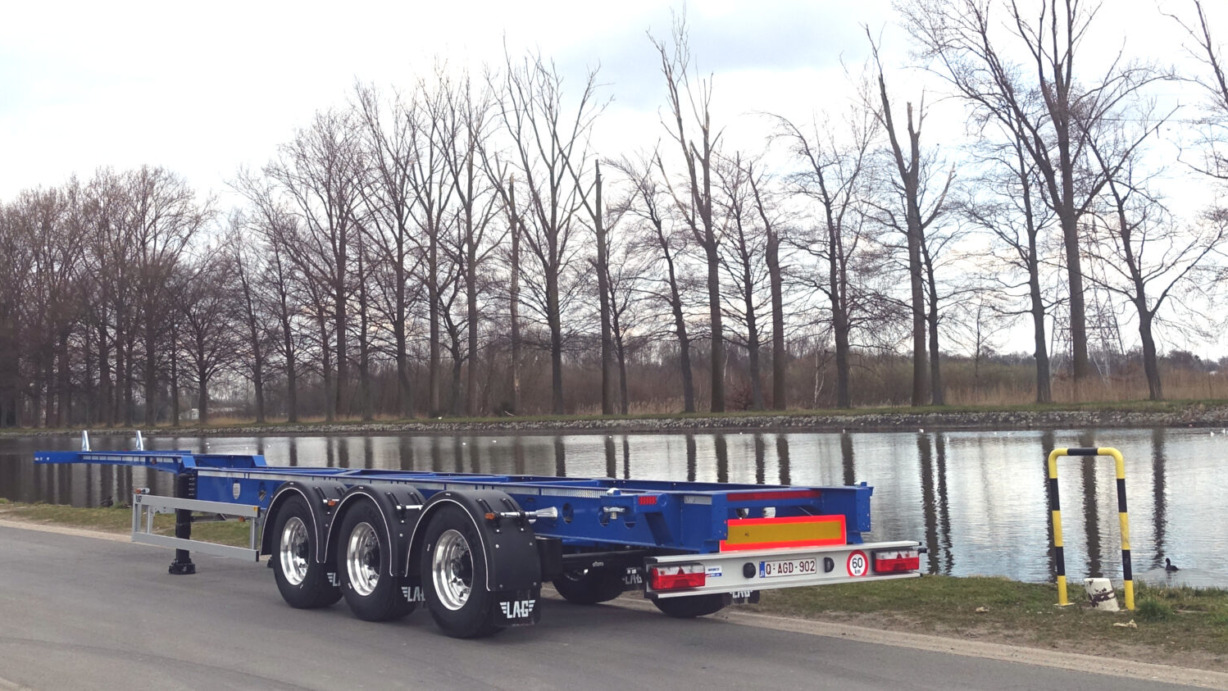 Containerchassis-45-FT-lichtgewicht-zij-aanzicht-LAG-Trailers-Verscheure