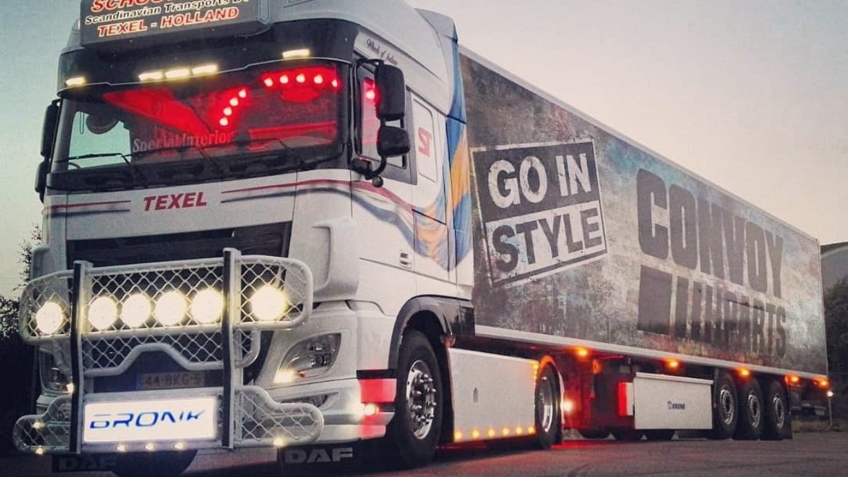 DAF-XF-wheels-of-fortune-Schouwstra-Transport