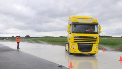 DAF_XF_slippen_testbaan.570x380_q85_crop