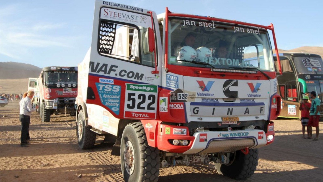 Dakar_2015_etappe_5_Ginaf_522_Jos_Smink