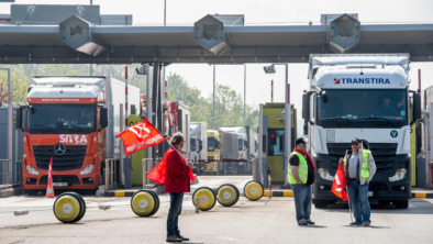 FRANCE-SOCIAL-TRAVAIL-LABOUR-EMPLOYMENT-BLOCKAGE-DEMO-TRANSPORT-
