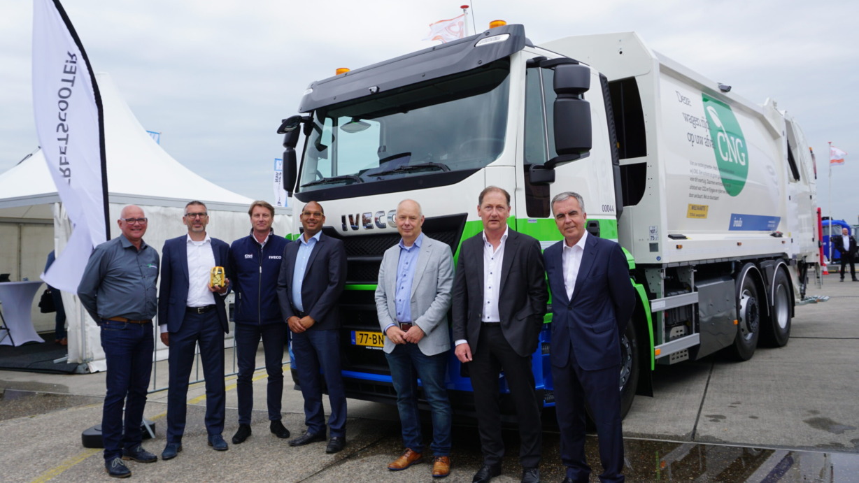 IVECO-NLS-en-Geesink-bio-CNG-over-aan-Irado