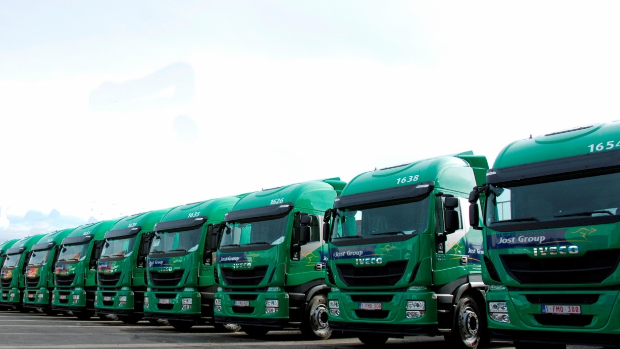 Jost-Group_IVECO-fleet-1600×1115