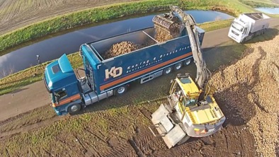 Knapen_bietentrailer_koning_en_drenth_transport
