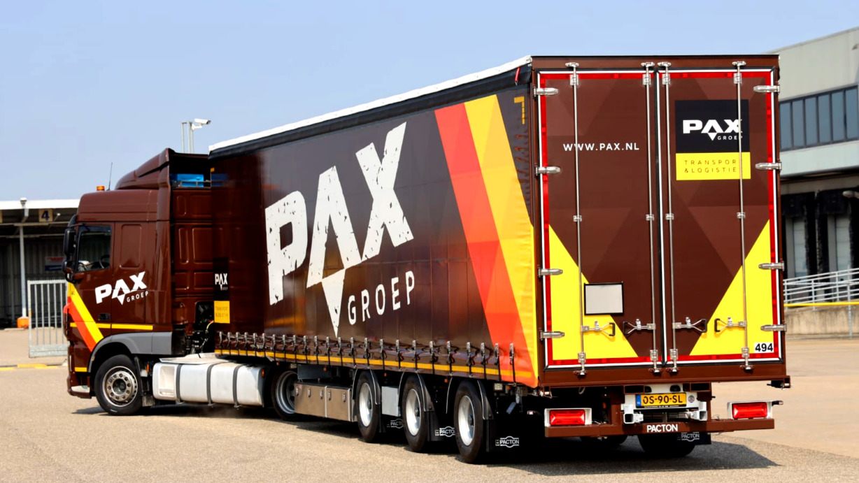 Mega-trailer-PAX-2