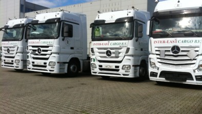 Oenema_Bulgaren_Mercedes_Actros_dealer_Heerenveen