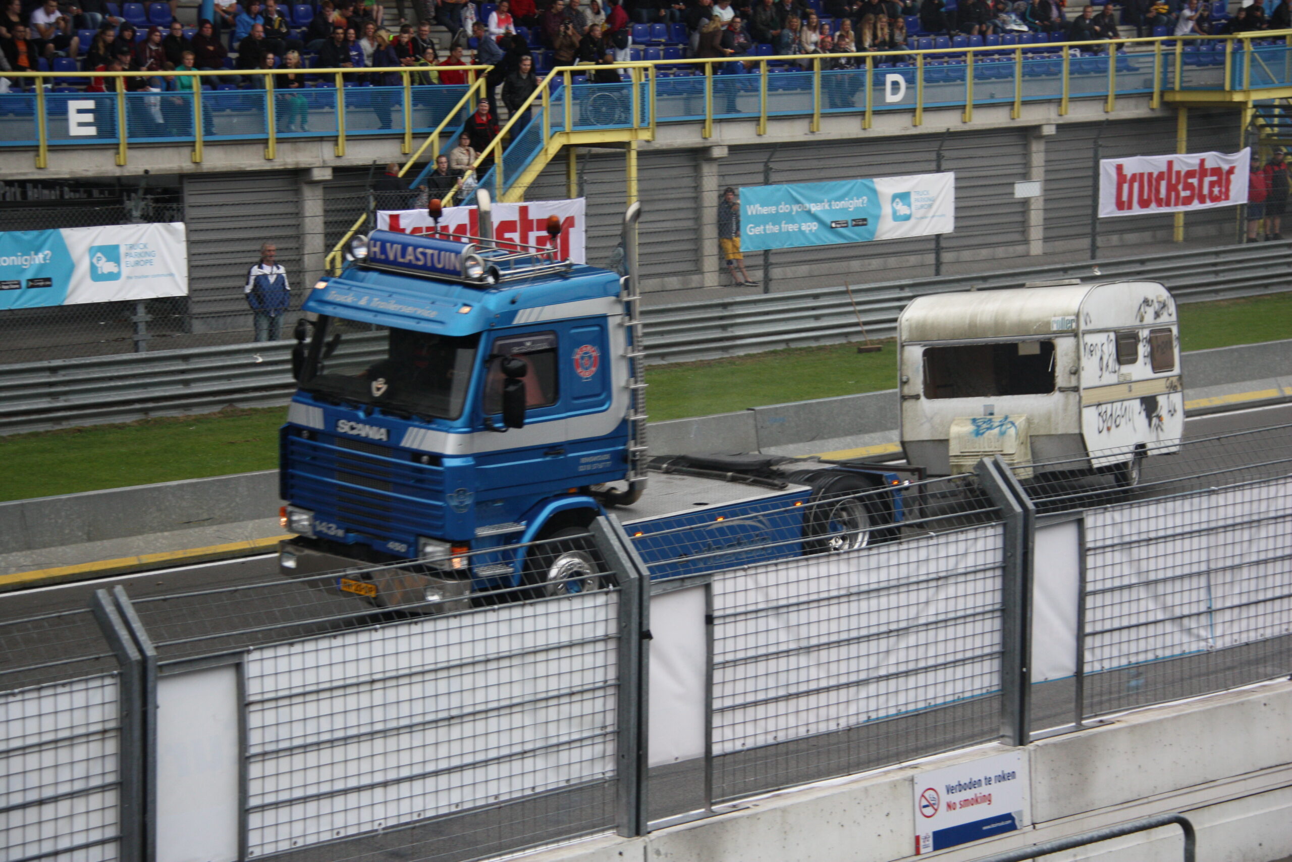 ‘Dansende matadoren’ racen met caravans