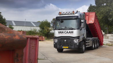 Renault C 6×4 bij Van Caam te Oud Gastel