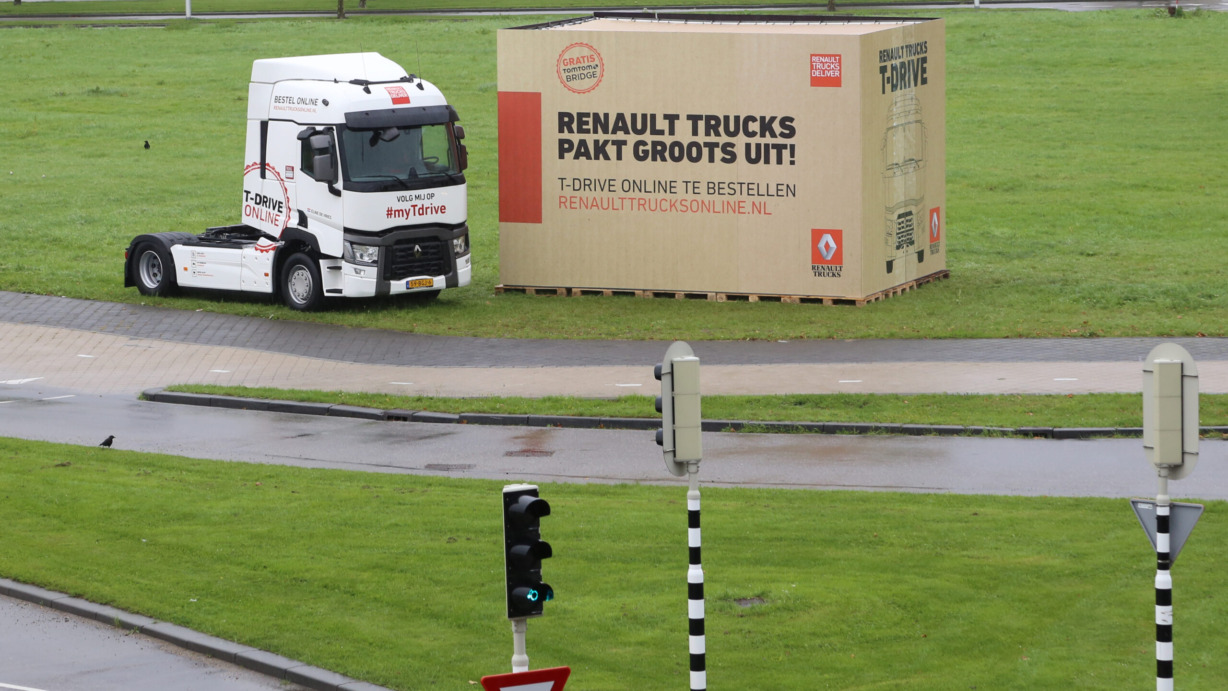 Renault_T-Drive-1