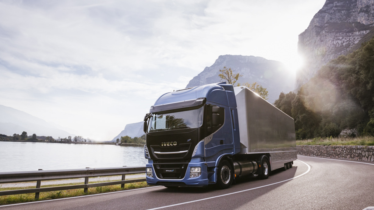 Stralis_NP460-