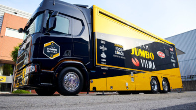 Team-Jumbo-Visma_Scania-3-web-pers-2020-foto-bram-berkien
