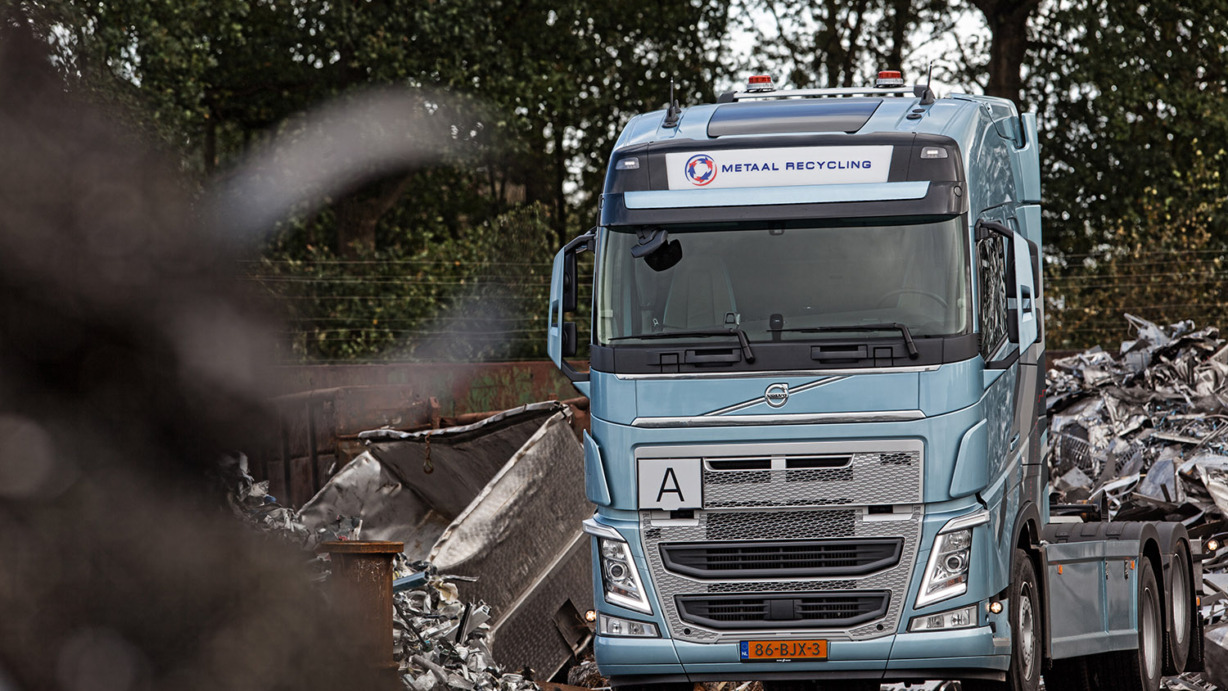 Volvo Ocean Race edition bij Oosting Recyling, Pieter de Keyeserstraat 18, 7825 VE  Emmen.
