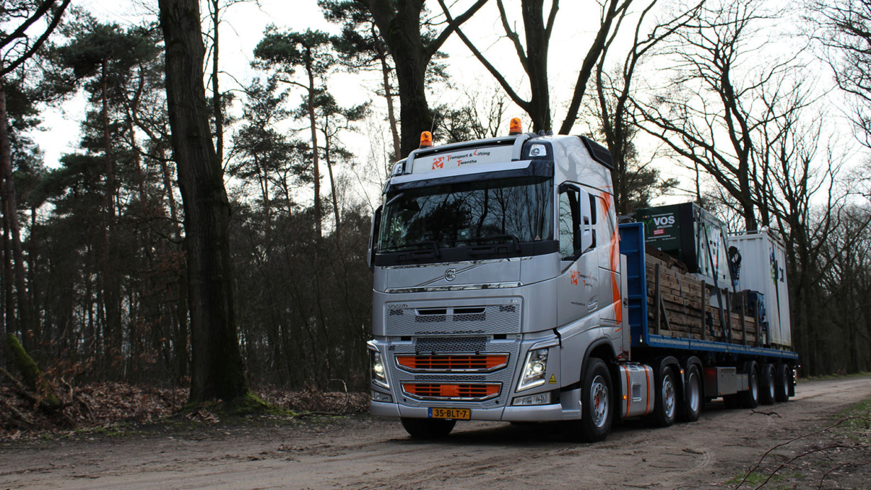 Volvo-FH-voor-Pultrum_3_lowres