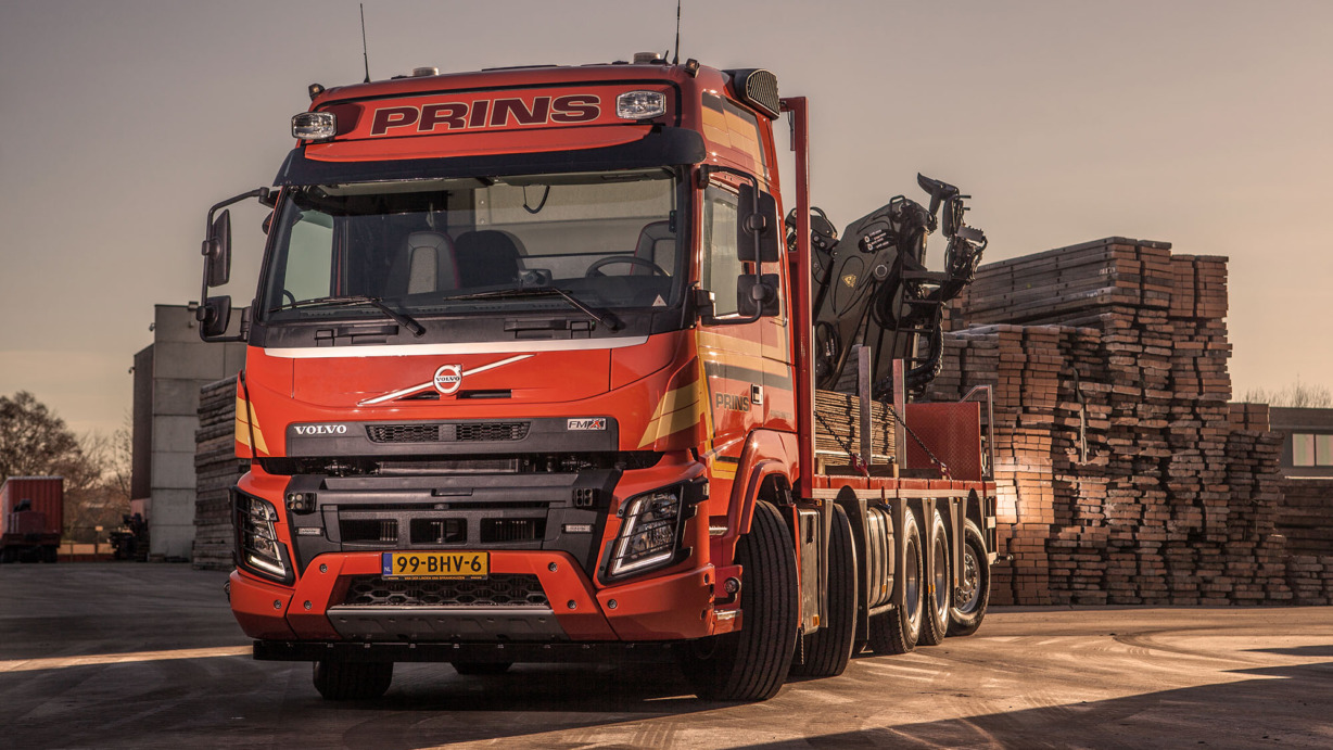 Volvo FMX10x4V TAG-XL voor Prins Transport