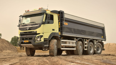 Volvo-FMX-8x8_1_lowres