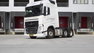 Volvo_FH420_voorloopas_Levarht_De_Kwakel_1