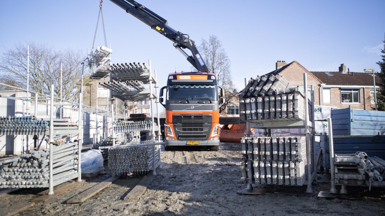 Volvo_FH_8x2_Wielemaker_Middelburg_3