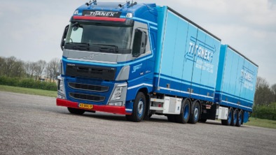 Volvo_FH_voor_Titanex_lowres