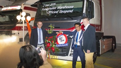 Volvo_FM-370_Bakker_transport_and_warehousing_Heerenveen_50