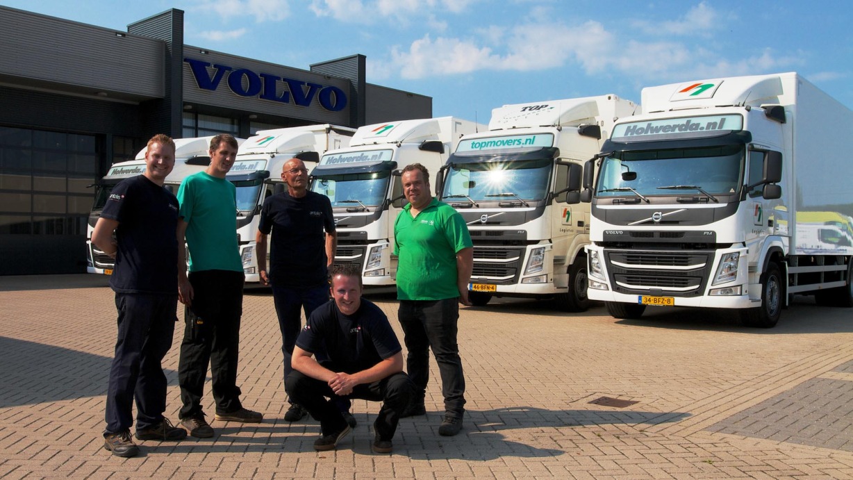 Volvo_FM_bakwagens_330-410_Holwerda-2
