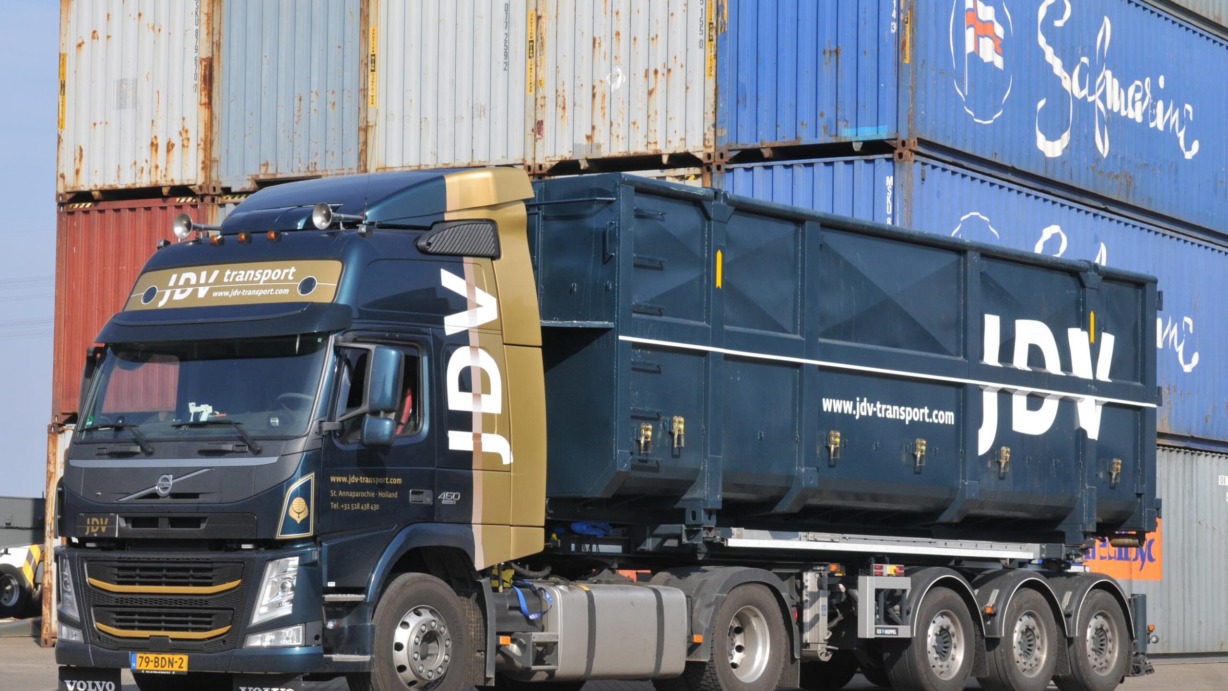 Lichte Volvo FM voor JDV Transport