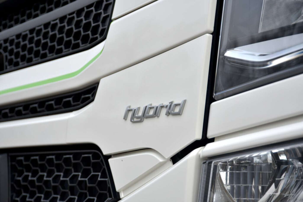 Scania Hybrid R390