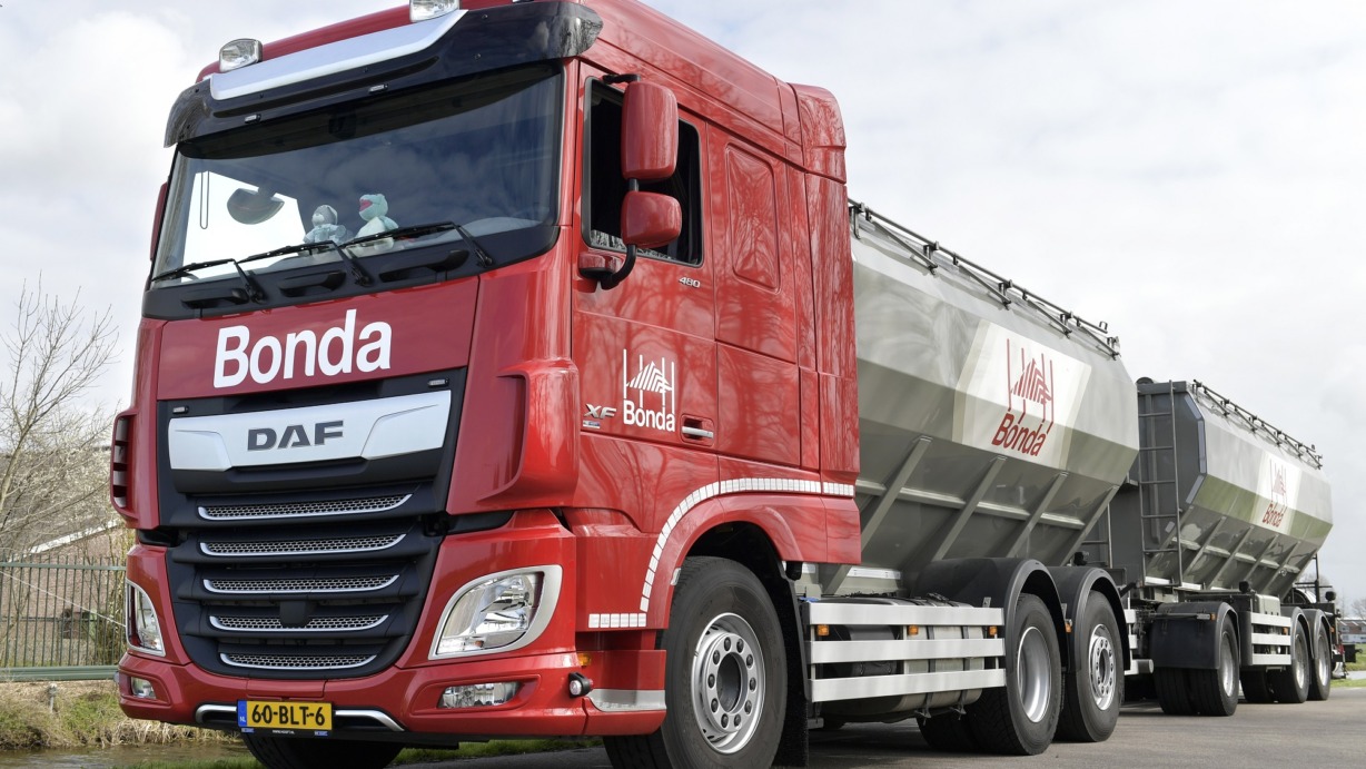 daf-xf-bonda-vanhooft-bierbostel