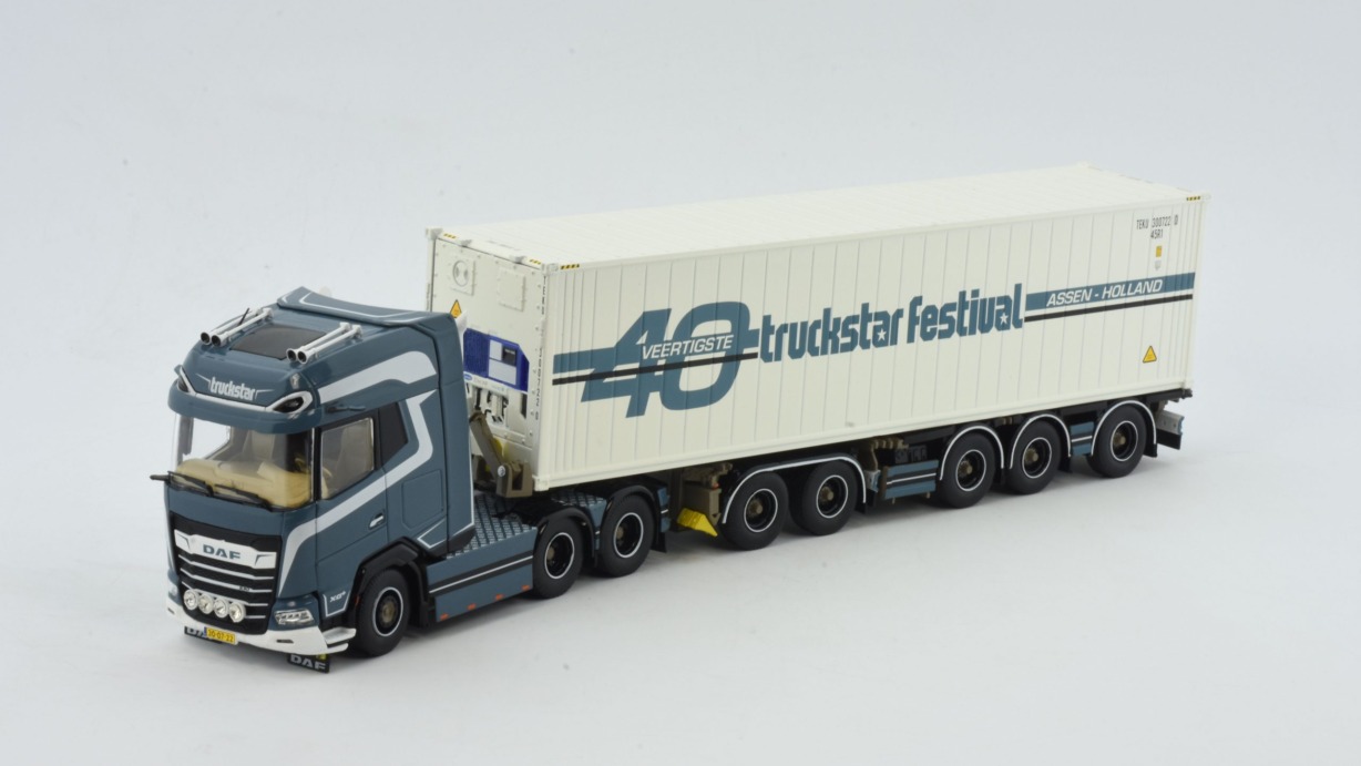 festivalmodel-1-scaled
