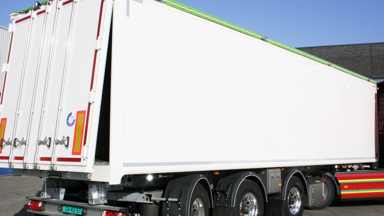 foto_Kraker_Trailers_-_Monsma