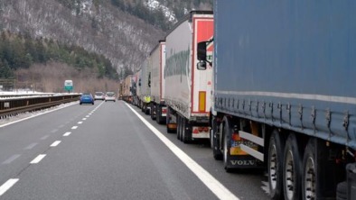 images_Categorie_Camion_Strada_Autobrennero_Autostrada_A22_colonna_camion_febbraio_2019