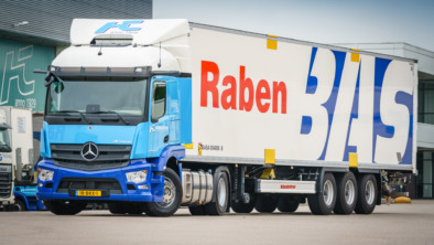 mercedes-benztruckspartnerbijgroeirabengroup-2