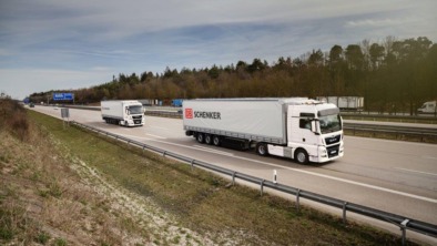 p-tgx-eot-platooning-dbschenker-man-thumb-01