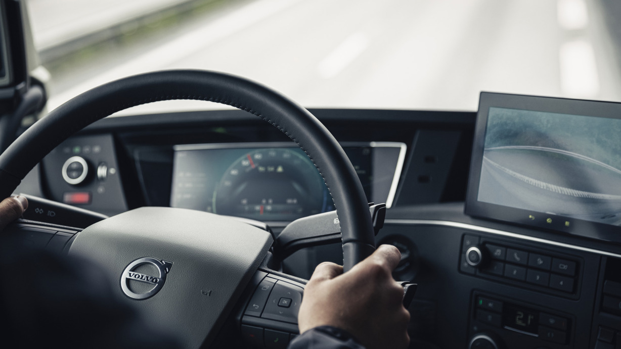 volvo-dynamic-header