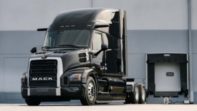 Mack Pioneer