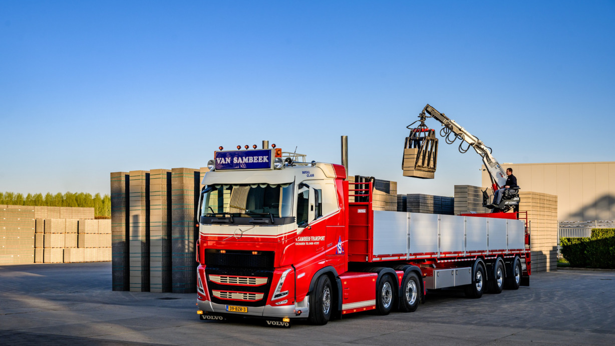 Volvo FH Oldskool_zijkant_Teun op kraan