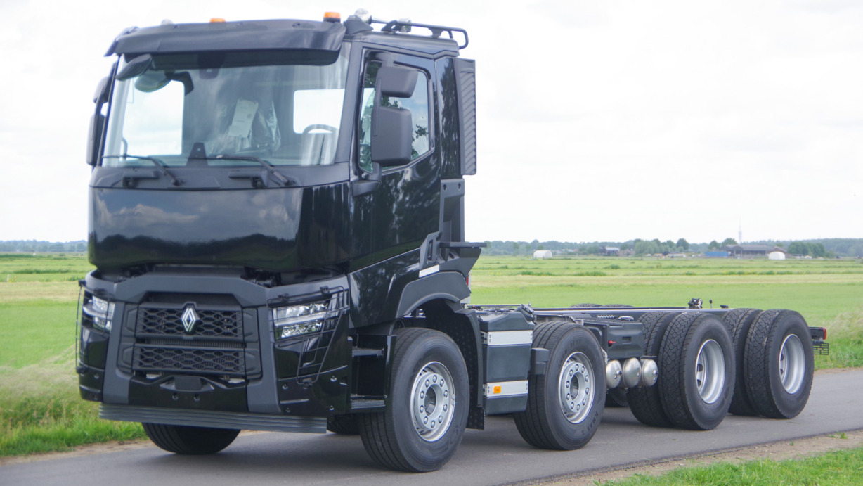 _RENAULT_T 530 _8x4_Wide-Spread chassis lv 1
