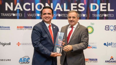 01. DAF XF Electric awarded Eco-Friendly Truck of the Year