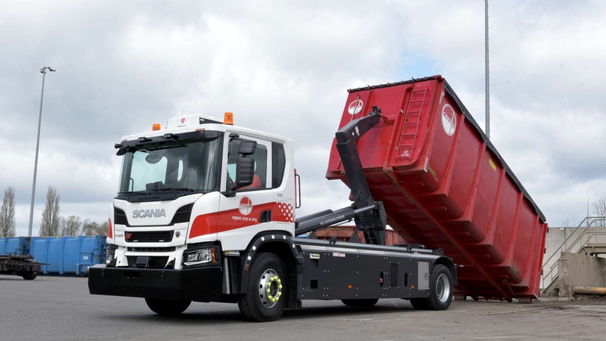 Omrin Scania Container Carrier (9)-1400