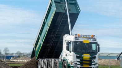 SCANIA_10x4_Wide-Spread_Kipper_v.HEERDT