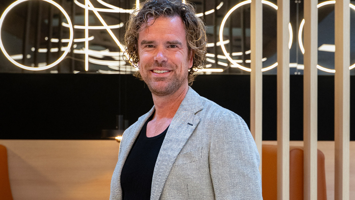 Directiewijziging Simon Loos – Martin Knol