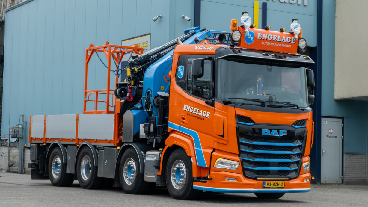 DAF_8x2_Wide-Spread_PM-100SP_ENGELAGE rv